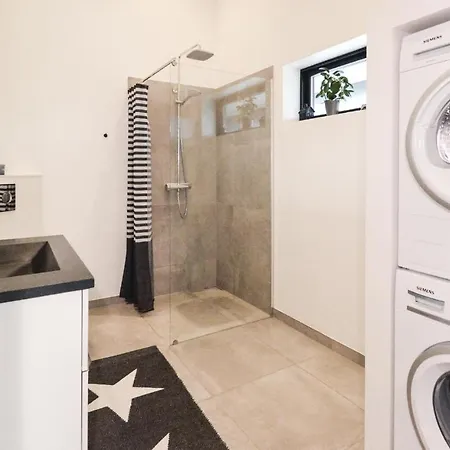 Three Bedroom Holiday In Blavand Tatil Evi Varde